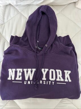 New York University Purple Hoodie Sweatshirt NWOT